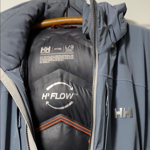 helly hansen supreme jacket